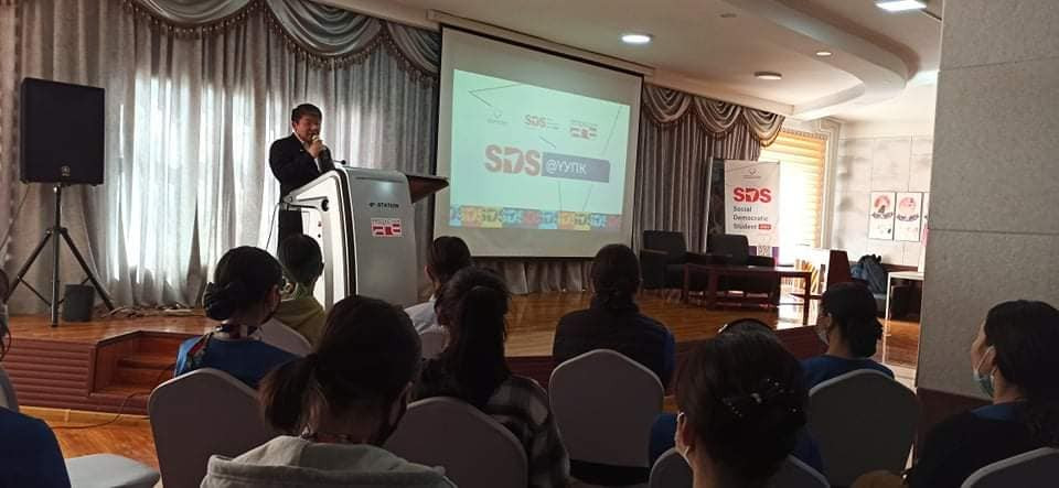“SDS 2022“ оюутны салбар хэлэлцүүлгийг зохион байгууллаа.